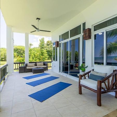 Ivy'S Cove Beach Side Condo - Luxury Villa Whitehouse Extérieur photo