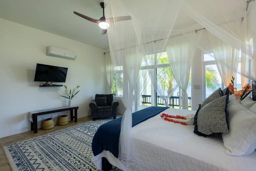 Ivy'S Cove Beach Side Condo - Luxury Villa Whitehouse Extérieur photo