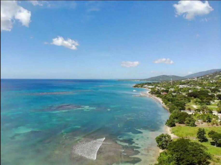 Ivy'S Cove Beach Side Condo - Luxury Villa Whitehouse Extérieur photo