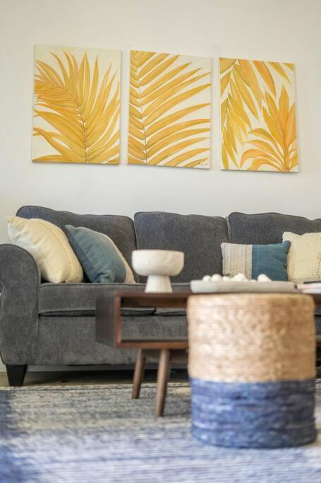 Ivy'S Cove Beach Side Condo - Luxury Villa Whitehouse Extérieur photo
